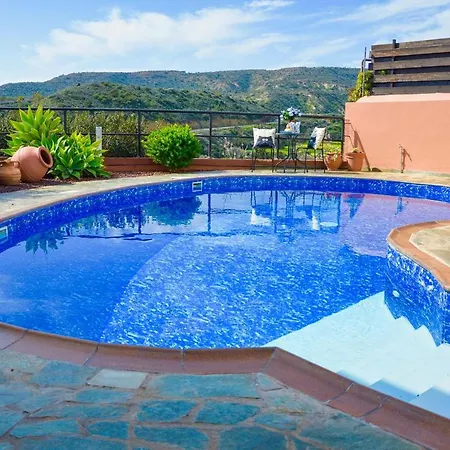 Aricia Villa *